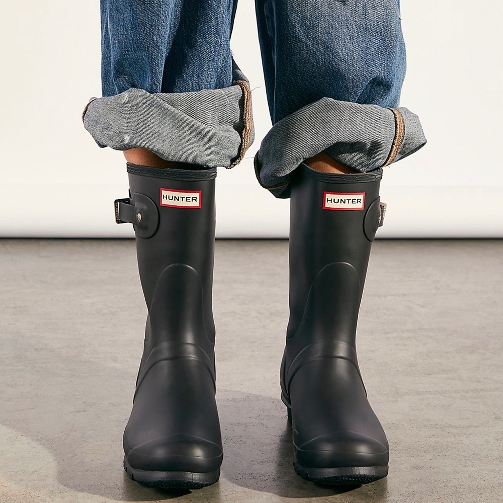 BLACK HUNTER RAIN BOOTS 🌧️